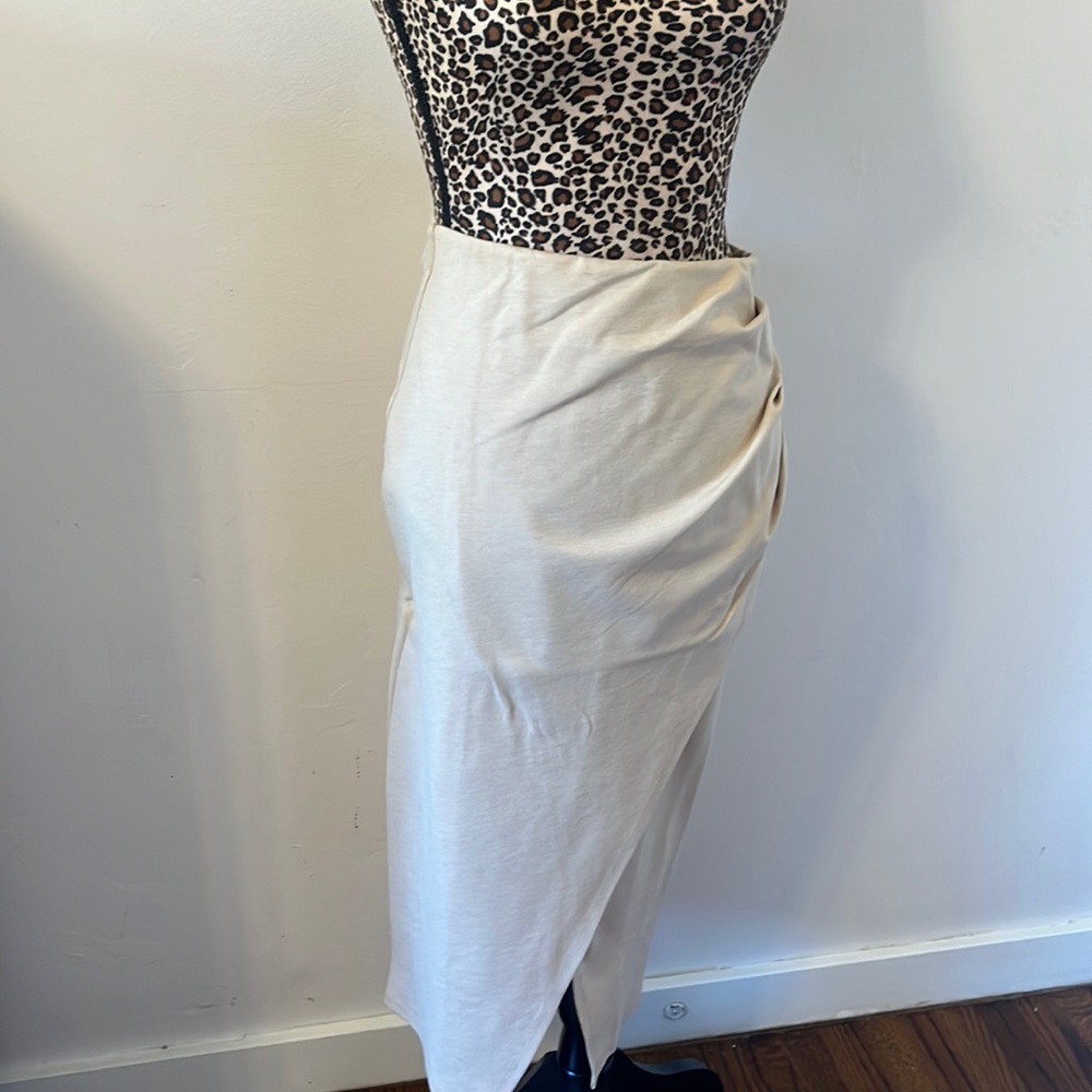NWOT Lewis size medium ruched  skirt